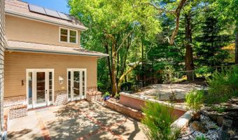 1362 Manzanita Ct, Santa Rosa, CA 95404