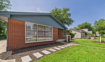 901 Fremont Dr, Anderson, IN 46012