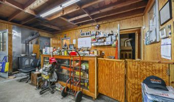 11 Leesville Ave, Avenel, NJ 07001