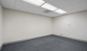 1013 E LINCOLNWAY, Cheyenne, WY 82001