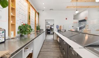 37 Main St, East Greenwich, RI 02818