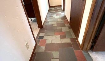 3288 Spring Valley Rd, Akron, OH 44333