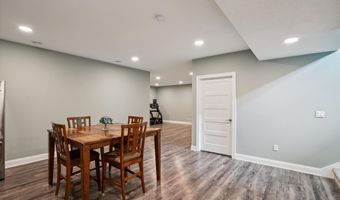 4401 Cochrane Pkwy, Ames, IA 50014