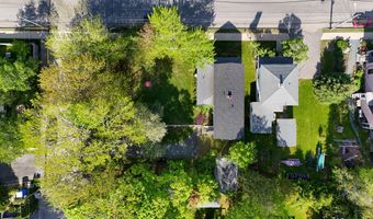 75 Ledgelawn Ave, Bar Harbor, ME 04609