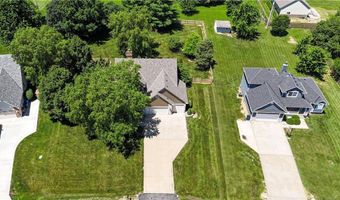 17713 157th Ter, Basehor, KS 66012