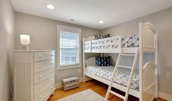 172 Osborne Ave, Bay Head, NJ 08742