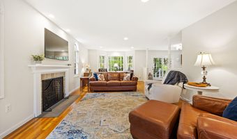 1274 Cheshire St, Cheshire, CT 06410