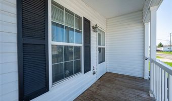 1406 East Dr, Alden, NY 14004
