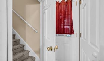 905 Daisy Ln, Athens, GA 30605
