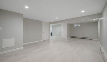 9 Holt St, Amityville, NY 11701