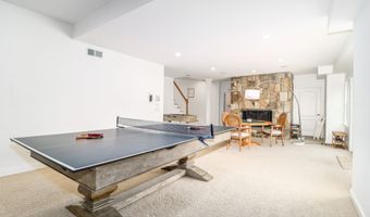 62 Riverford Rd, Brookfield, CT 06804