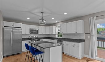 92 Dewolf Ave, Bristol, RI 02809