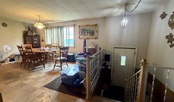 7 Meadow Wood Dr, Barre, VT 05654