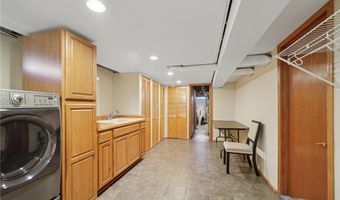 948 Norwood Ave, Anoka, MN 55303