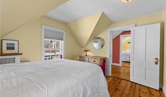 58 Second St, Newport, RI 02840