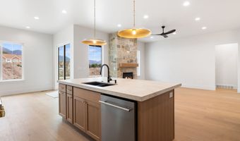 1082 N 350 E, American Fork, UT 84003