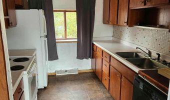 716 W BELL Ave, Appleton, WI 54914