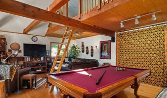 267 S Cove Rd, Burlington, VT 05401