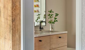 500 W Smuggler St, Aspen, CO 81611