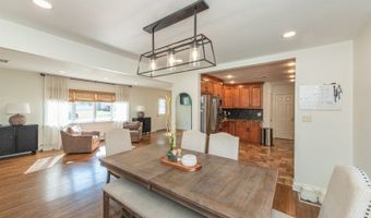 18 Evergreen Dr, Bayonne, NJ 07035