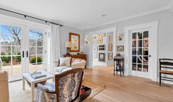 15 Liberty St, Chester, CT 06412