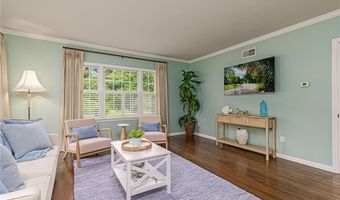 36 Beauchamp Dr, North Kingstown, RI 02874