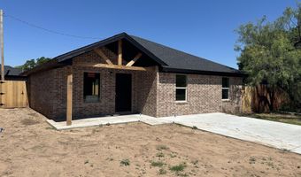 303 Ave L, Abernathy, TX 79311