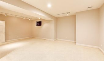 7806 FOX GATE Ct, Bethesda, MD 20817