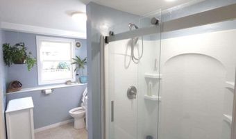 71 Venus Ave, Burlington, VT 05408