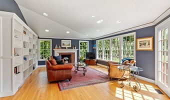 13 Carmel Rd, Andover, MA 01810
