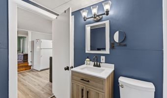 376 S Belfast Ave, Augusta, ME 04330