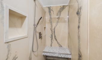 23851 SCHULTZ Rd, Aurora, OR 97002