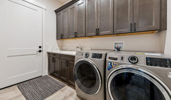 912 Holstein Ct, Gardnerville, NV 89460