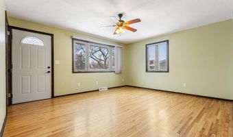 704 S Harrison St, Aberdeen, SD 57401