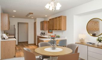 809 NE 5th St, Ankeny, IA 50021