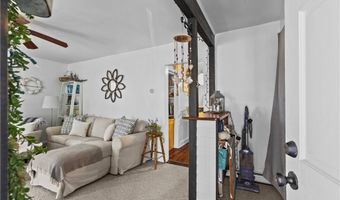 28 Young St, Newport, RI 02840