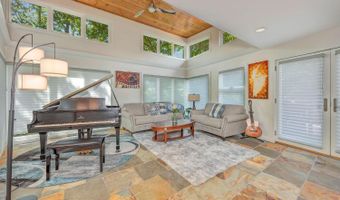 7708 Creekwood Ln, Amberley, OH 45237