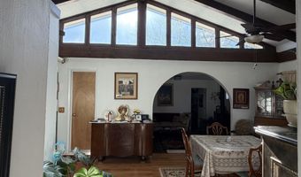 4621 Sunshine Pl SW, Albuquerque, NM 87105