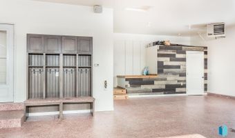 2824 E Sunflower Cir, Brandon, SD 57005