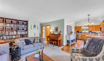 1372 Earhart Ave, Akron, OH 44320
