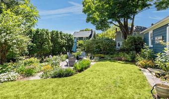 56 Somerset St, East Greenwich, RI 02818