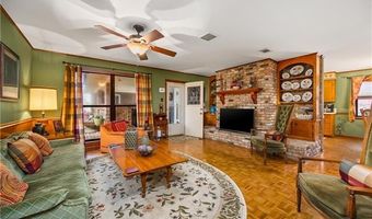403 SWEETBRIAR Dr, Alexandria, LA 71303