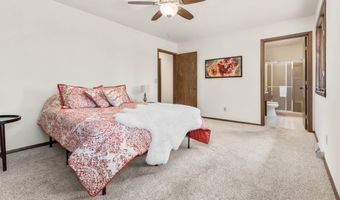 2320 STROEBE ISLAND Dr, Appleton, WI 54915