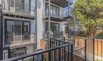 722 KENYON St NW #3, Washington, DC 20010