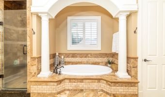 230 Eastwood Dr, Brandon, MS 39042