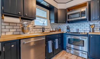 2836 Unclmorse Ave, Akron, OH 44314