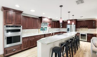 18130 Elmwood Dr, Alva, FL 33920