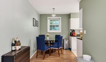 2711 S WALTER REED Dr S #A, Arlington, VA 22206