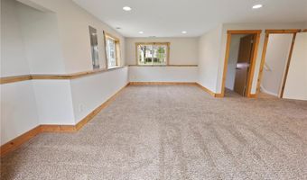 551 Knollwood St W, Annandale, MN 55302
