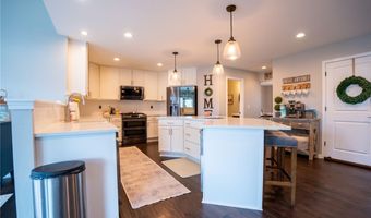 132 Boxelder Ln, Amherst, NY 14228
